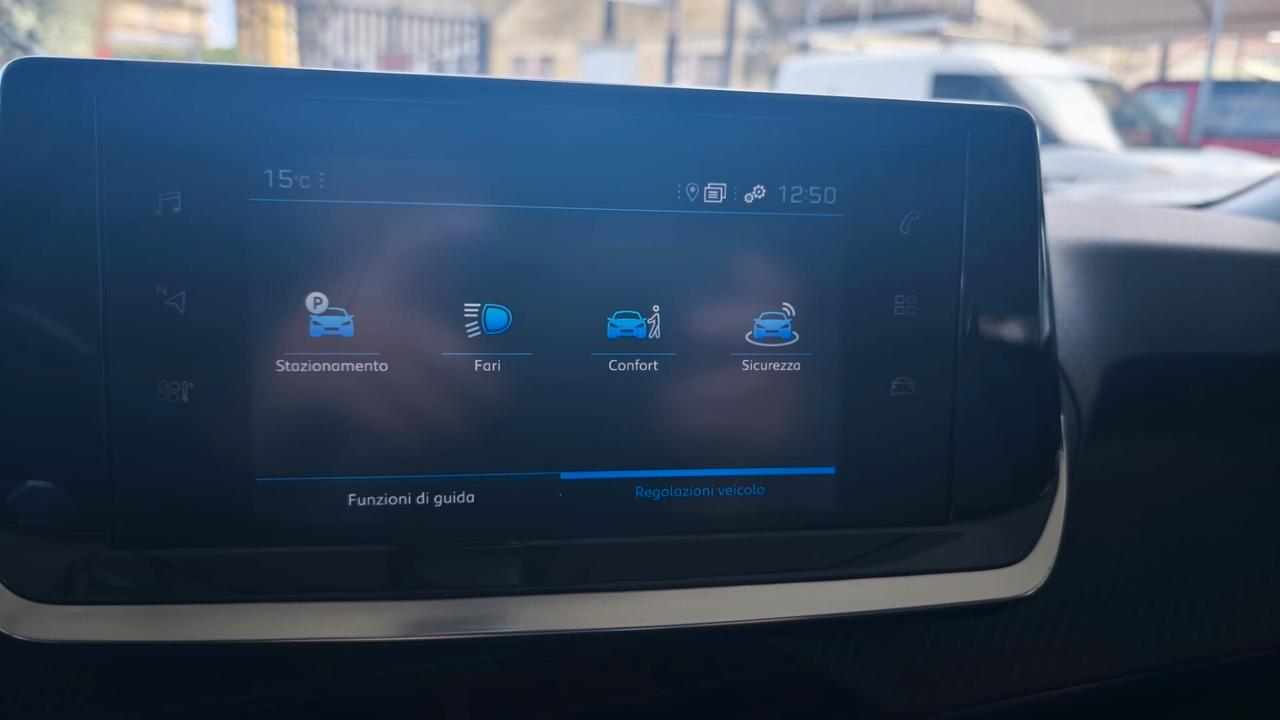 Peugeot 2008 BlueHDi 130 S&S EAT8 Allure