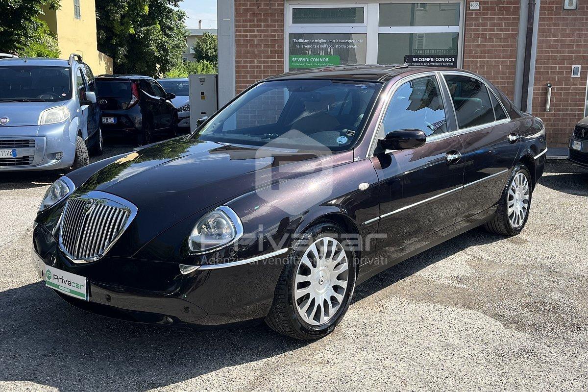 LANCIA Thesis 2.4 JTD Emblema