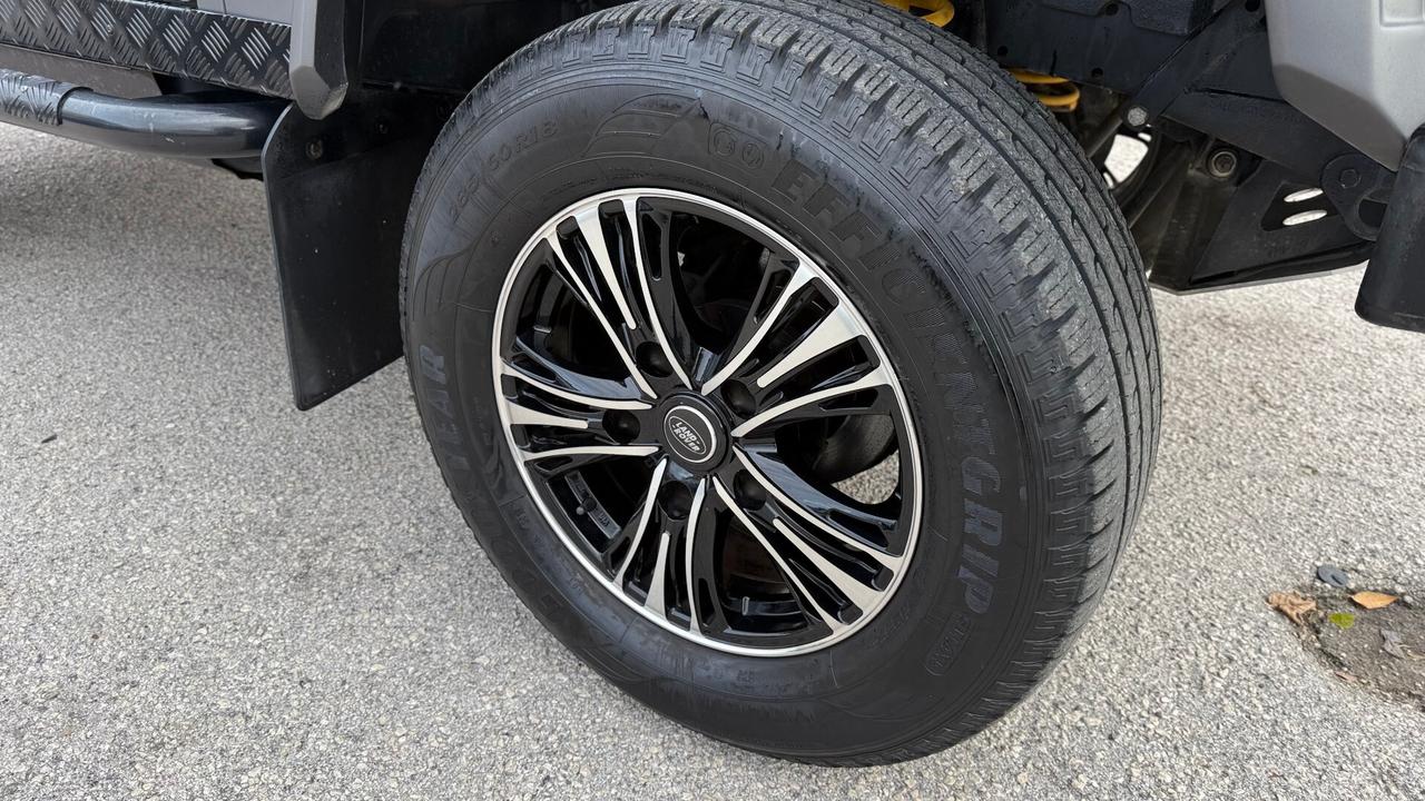 Land Rover Defender KHAN GPL