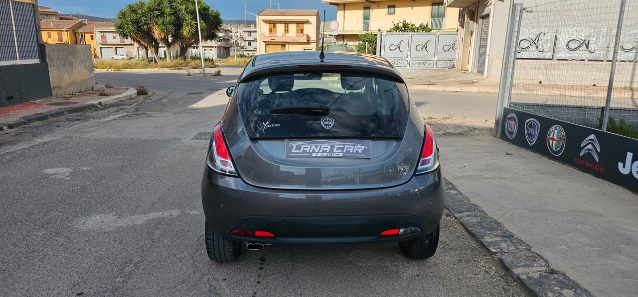 Lancia Ypsilon 1.2 69 CV 5 porte S&S Gold