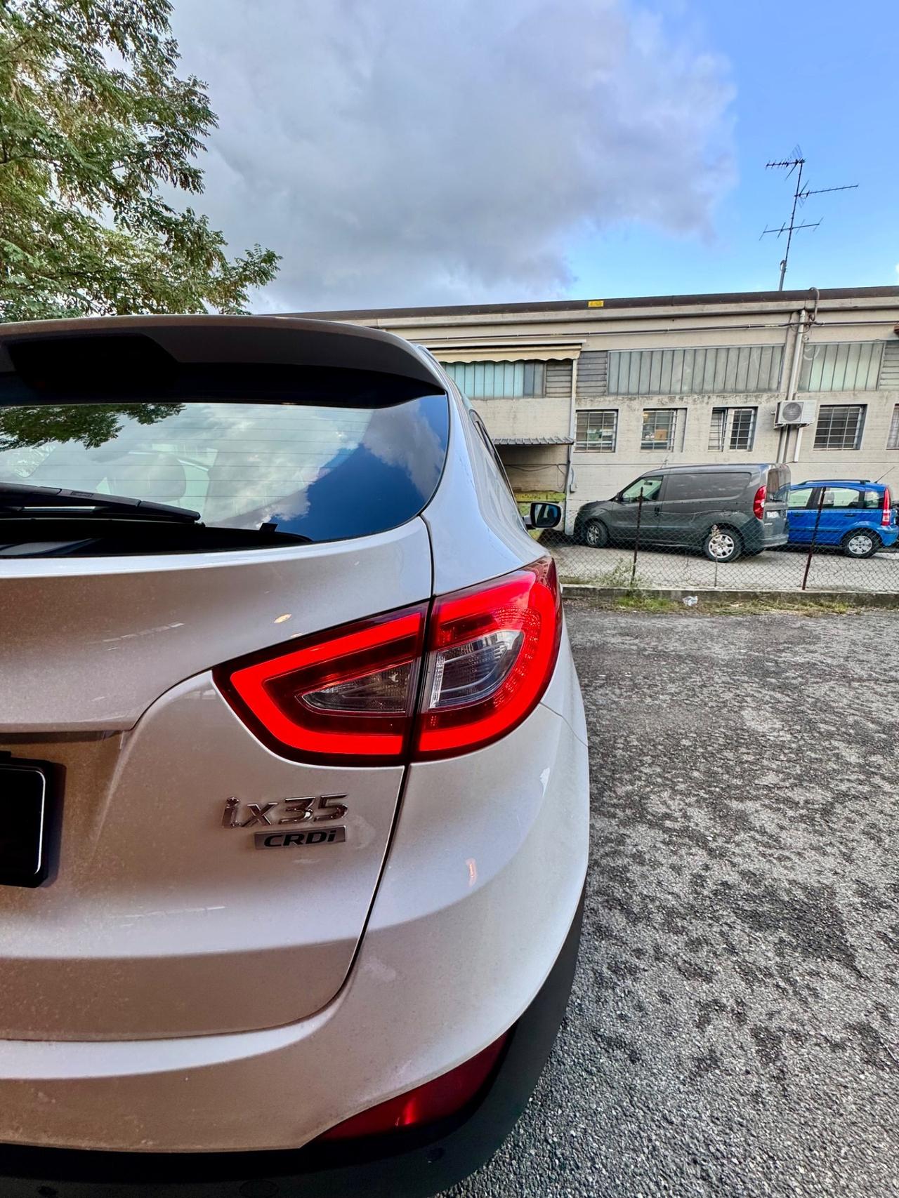 Hyundai iX35 1.7 CRDi 2WD Xpossible