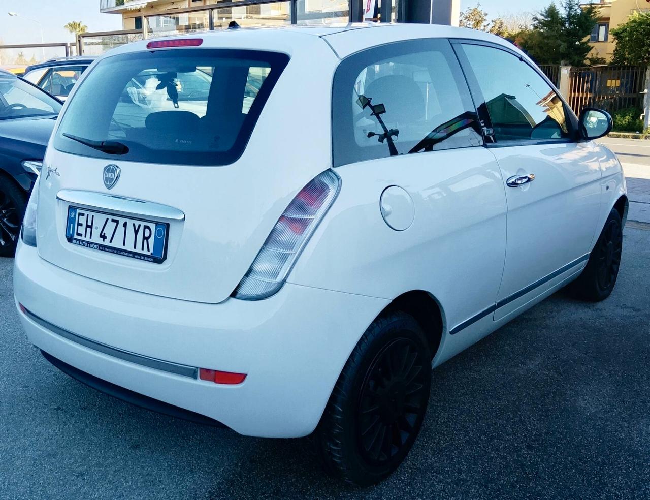Lancia Ypsilon 1.2 DIVA