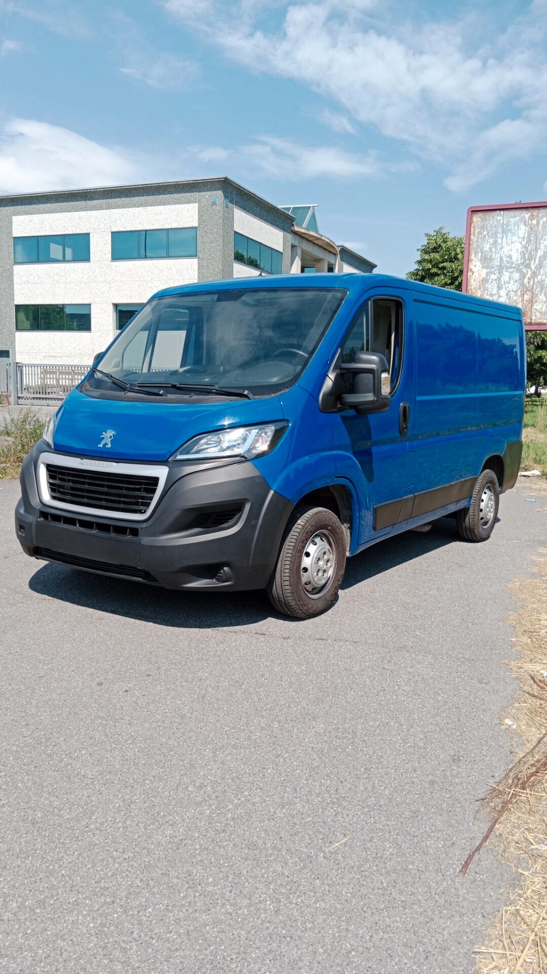 PEUGEOT BOXER