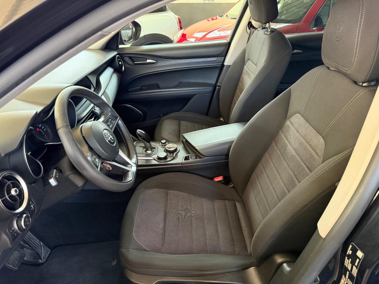 Alfa Romeo Stelvio 2.2 Turbodiesel 150 CV AT8 RWD Super