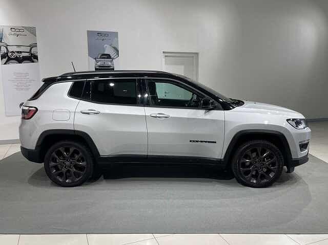 Jeep Compass 1.3 Turbo T4 PHEV 4xe First Edition Urban