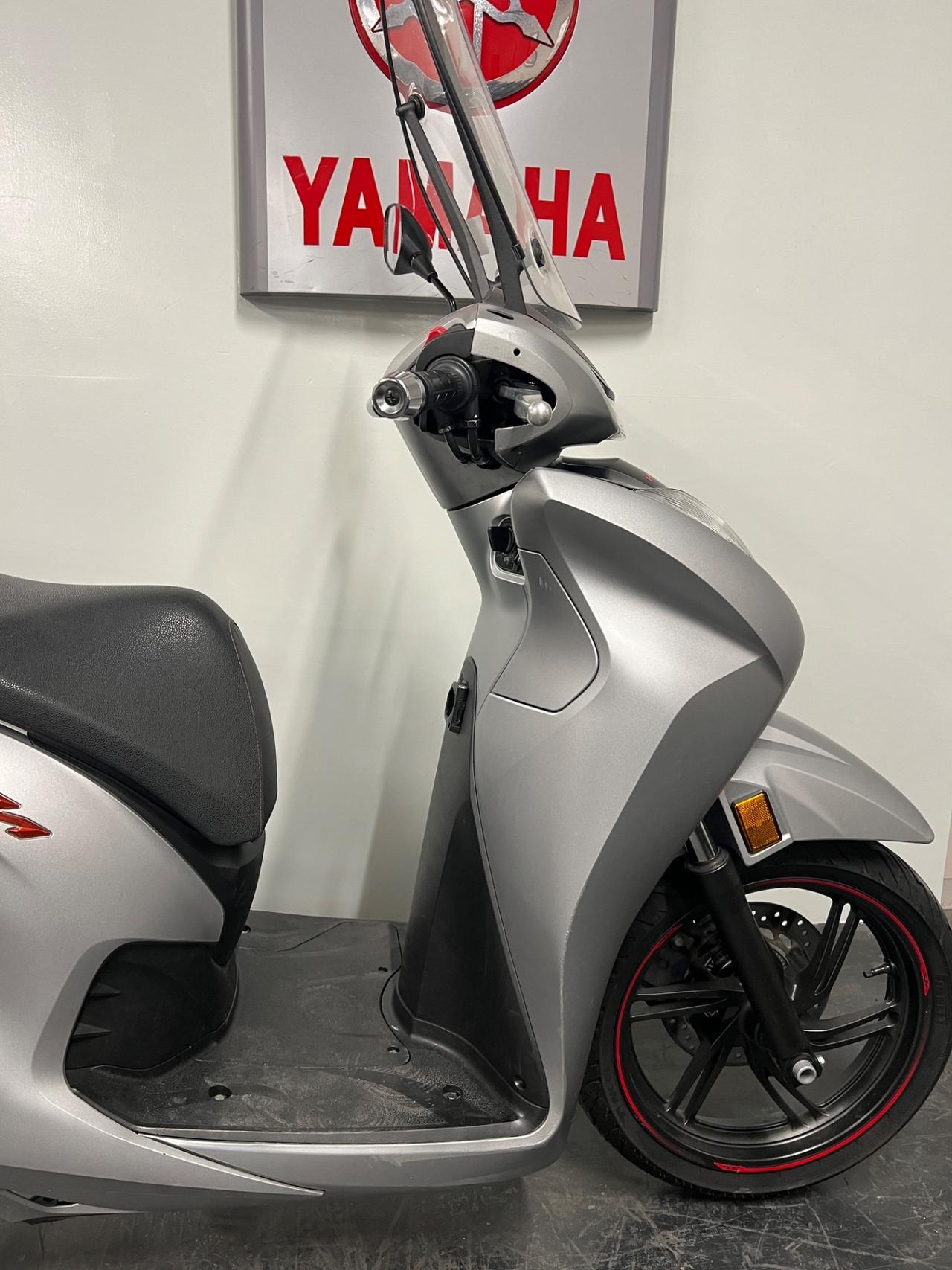 Honda SH 350 i sport