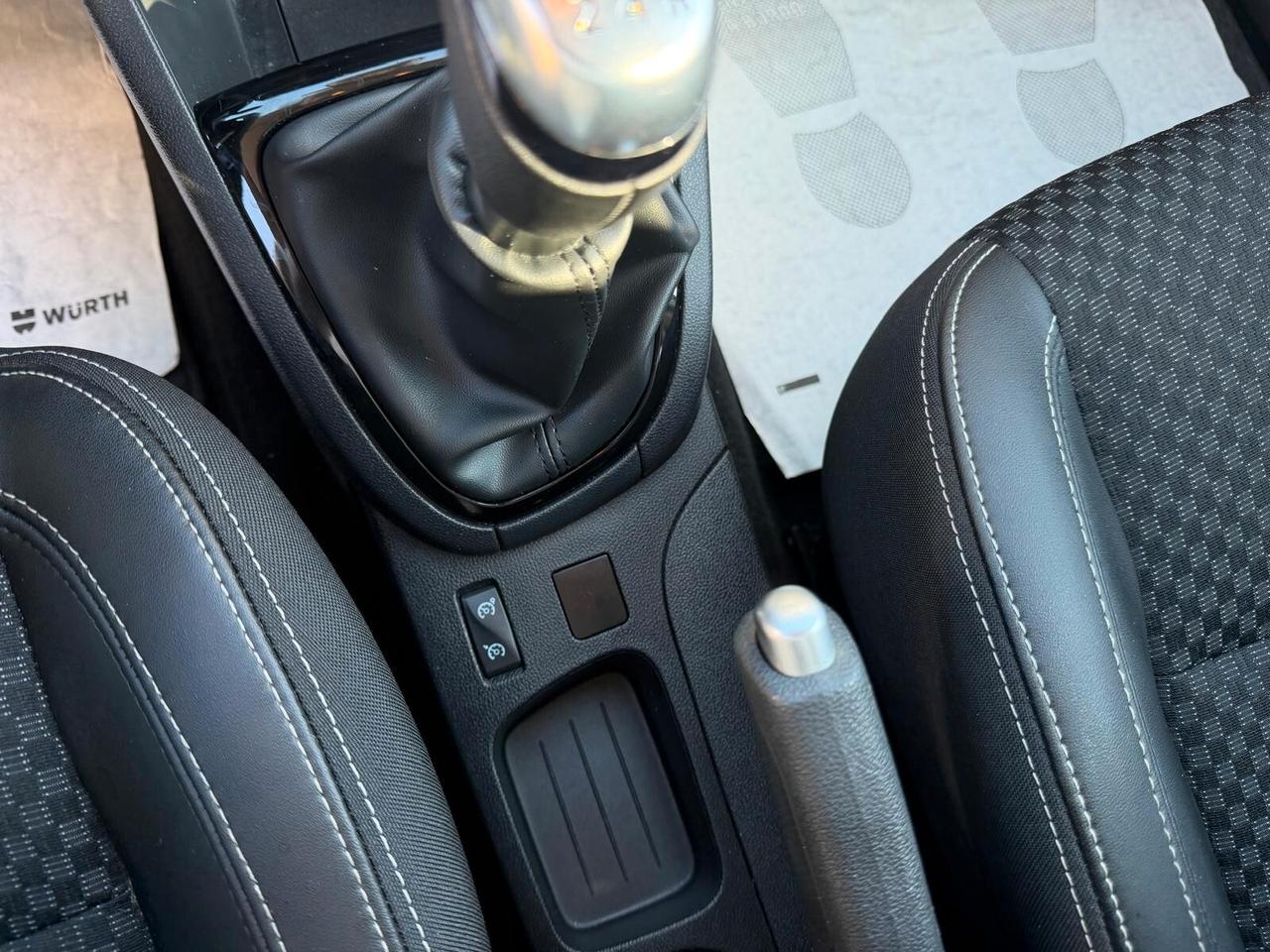 Renault Clio 0.9 GPL 90cv Duel