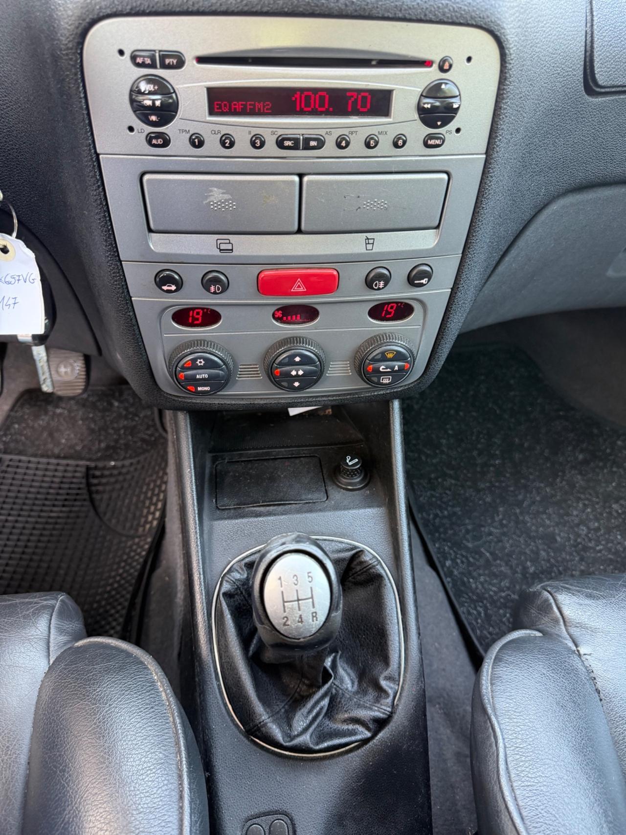 Alfa Romeo 147 1.6i 16V T.S. (105 CV) cat 5p. Connect