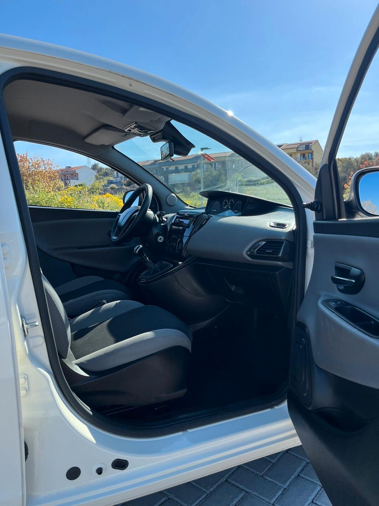 Lancia Ypsilon 1.3 Mltj CONDIZIONI DA VETRINA!