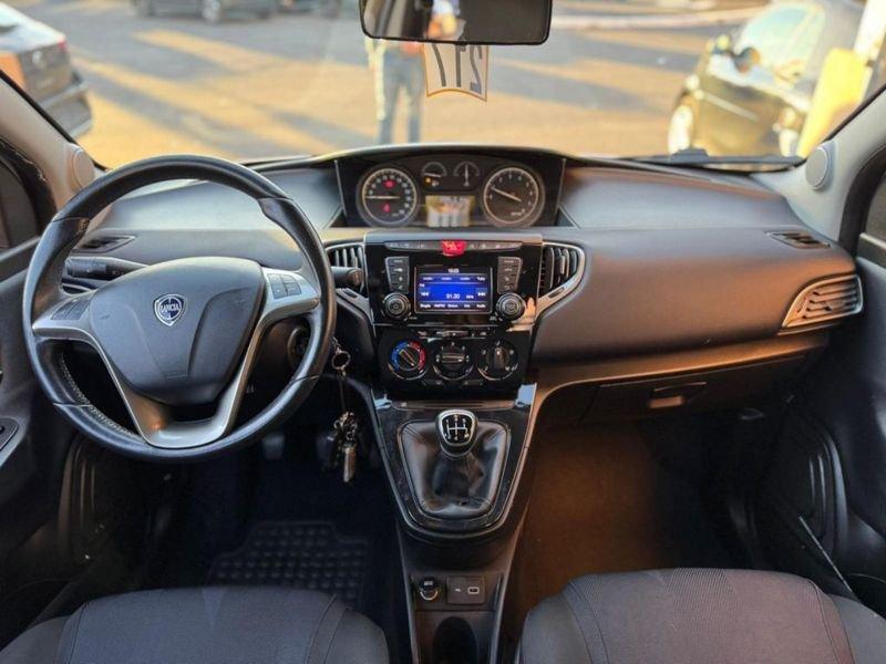 Lancia Ypsilon 1.0 FireFly Hybrid GOLD.+ GPL