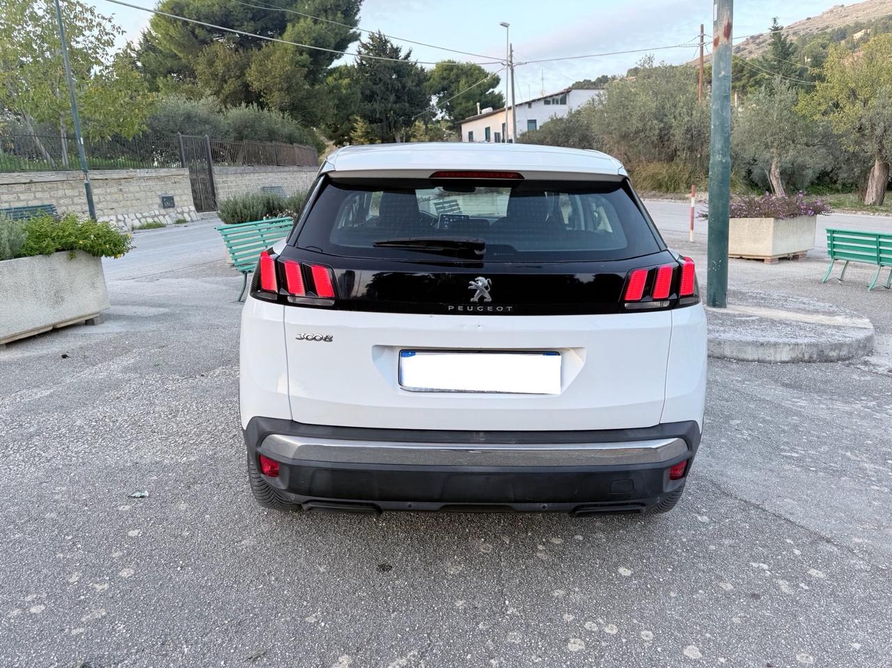 Peugeot 3008 BlueHDi 130 S&S Allure