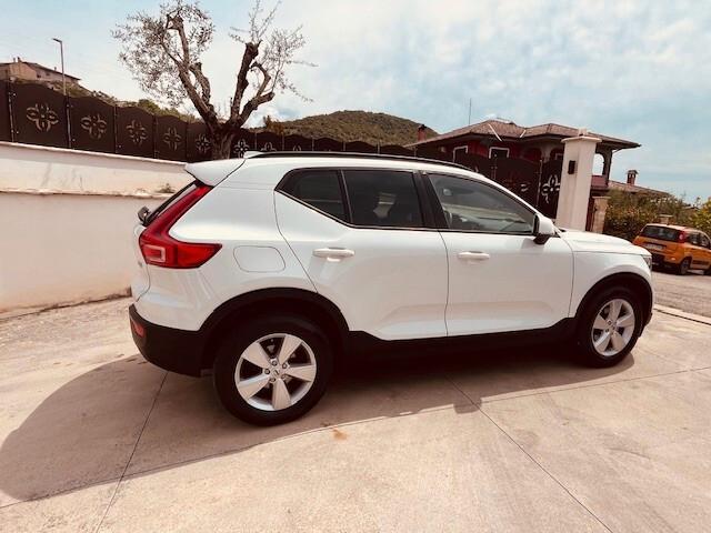 VOLVO XC40 D3 150 CV DIGITAL COCKPIT UNIPRO'