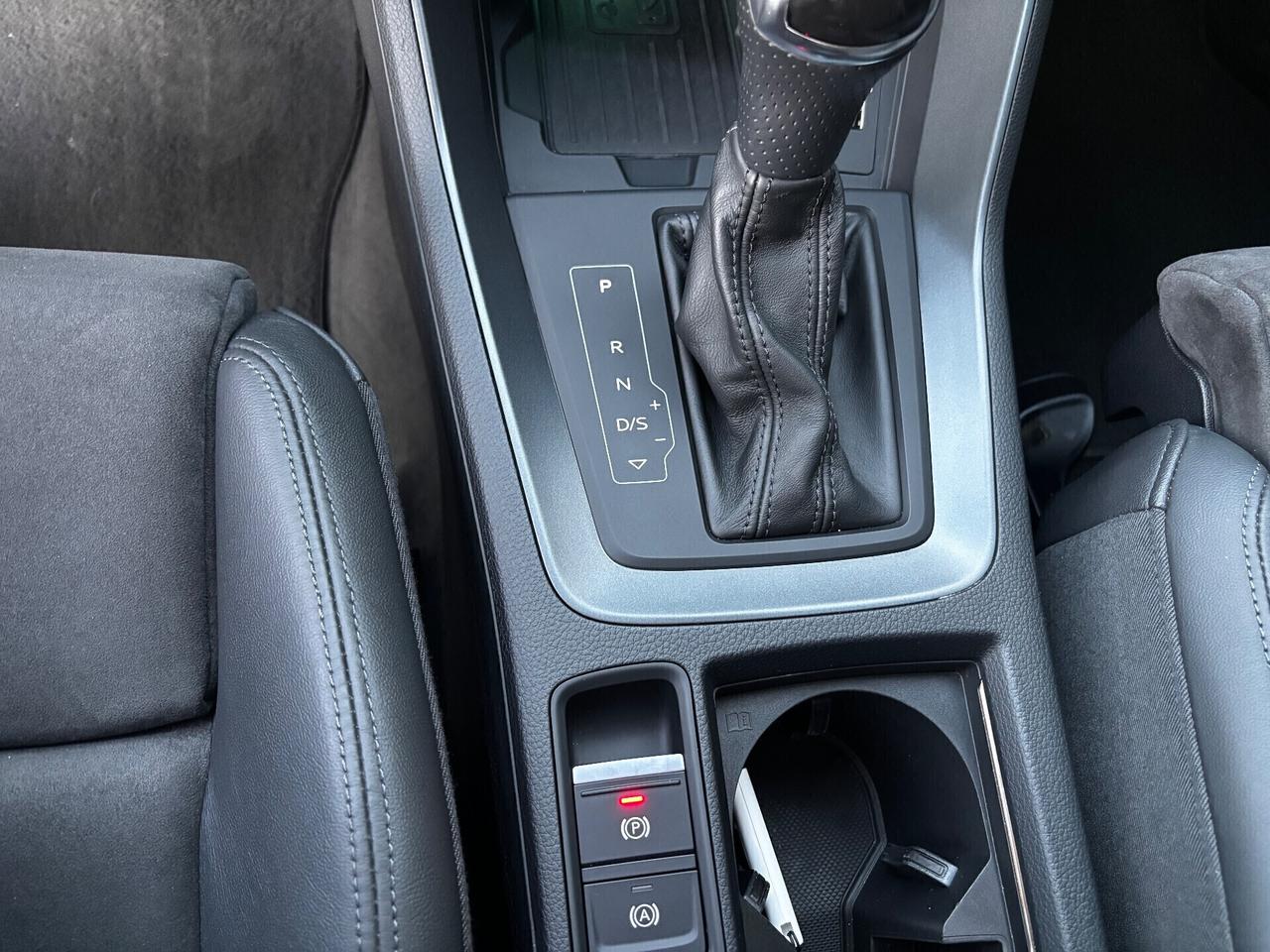 Audi Q3 RS Q3 quattro S tronic