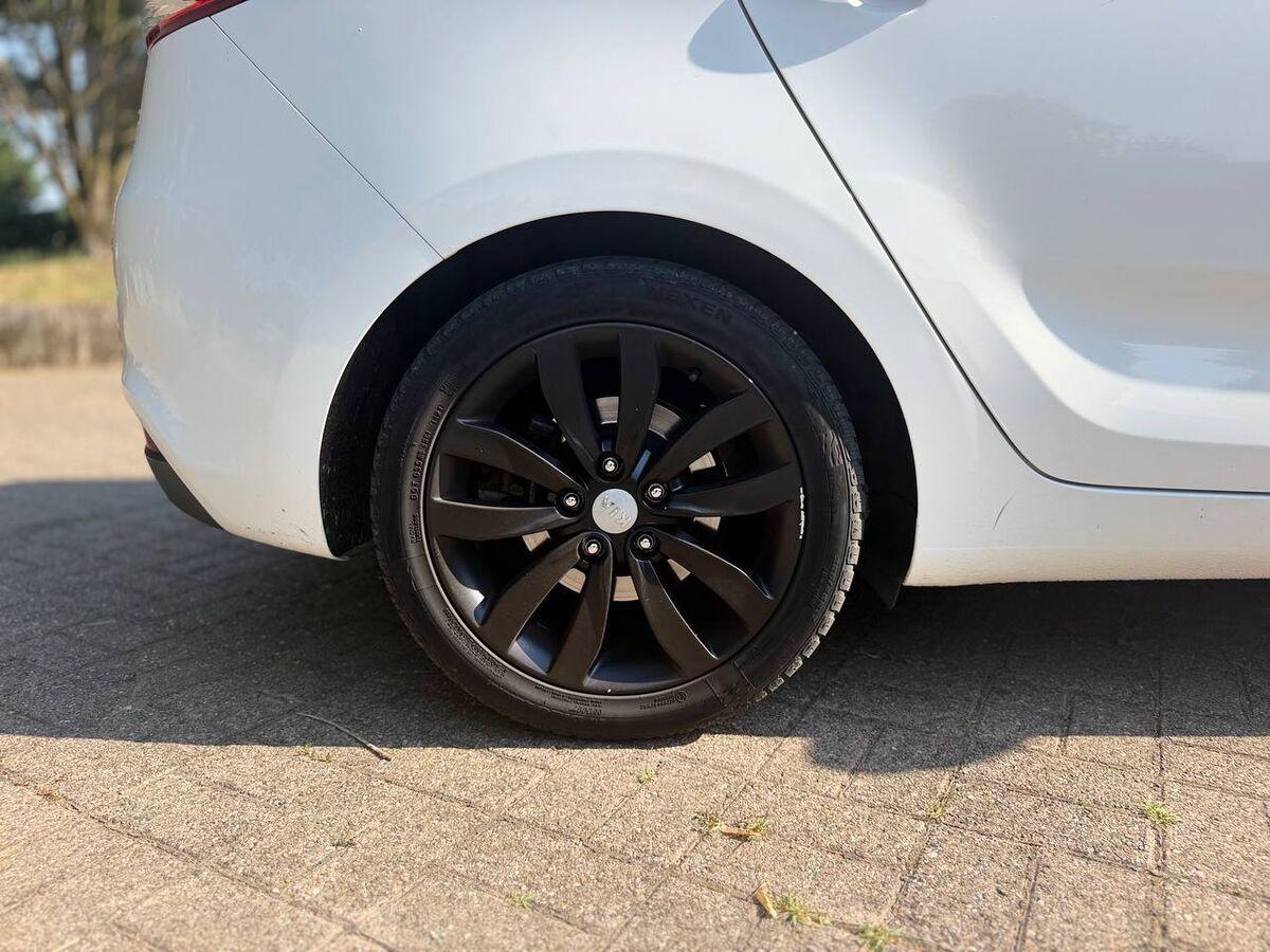 Kia Carens 1.7 crdi Class 115cv 5p.ti