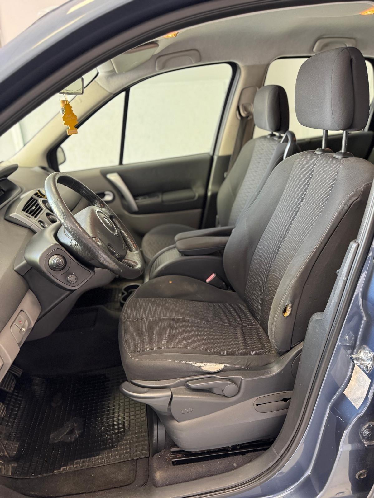 Renault Scenic Grand Scénic 1.5 dCi/105CV PlayStation Portable