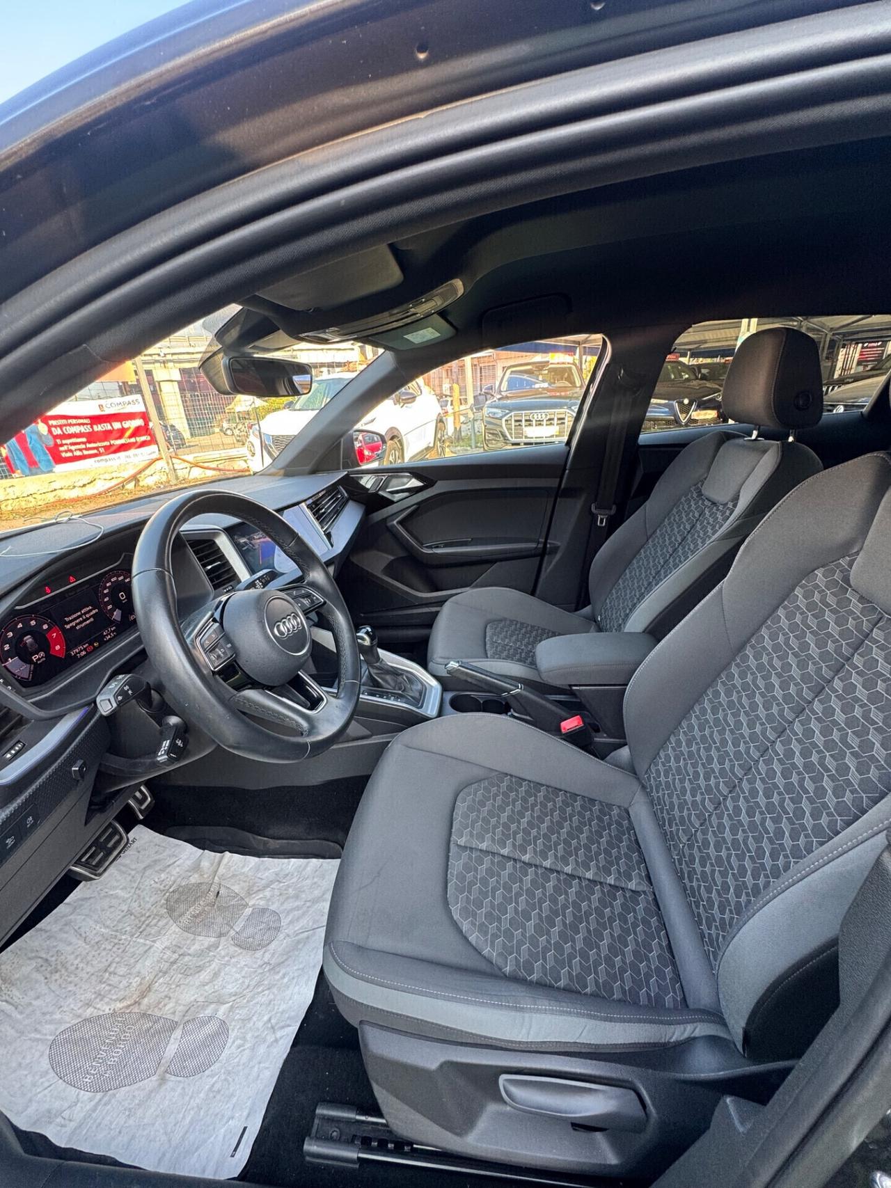 Audi A1 SPB 30 TFSI S tronic line edition