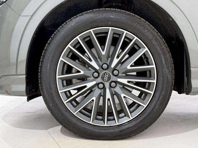 Audi Q3 45 TFSI e S tronic S Line Edition