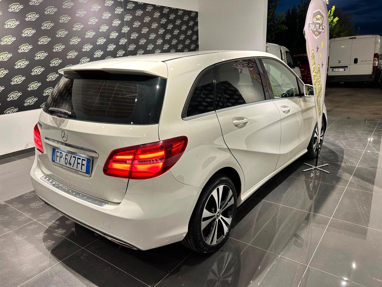 Mercedes-benz B 180 d Premium