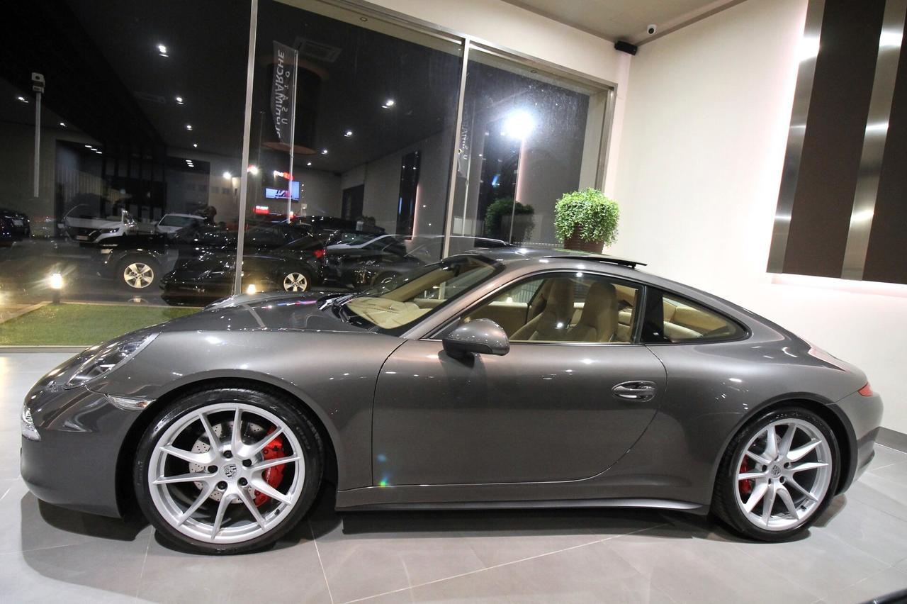 PORSCHE 911 CARRERA 4S
