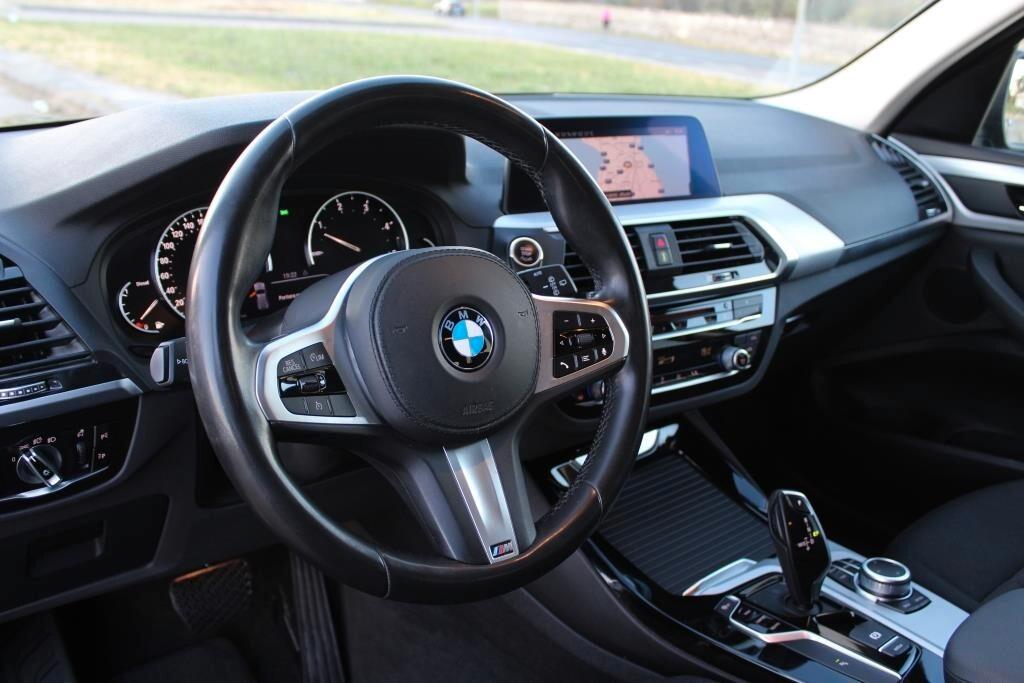 BMW X3 sDrive 18d Aut. *LED *Carplay