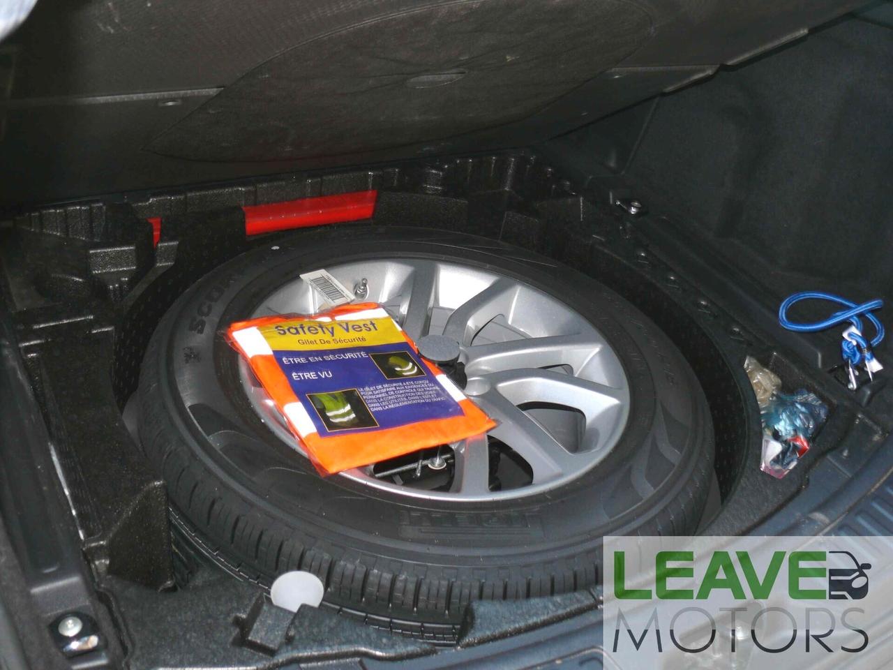 Land Rover Discovery Sport TD4 150 CV SE - (M1404)