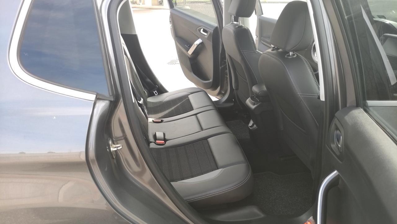 Peugeot 2008 1.6 e-HDi 92 CV Stop&Start Urban Cross NEOPATENTATI - 2014
