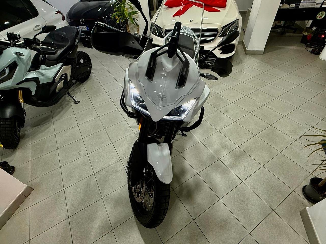 MOTO MORINI X-CAPE 649