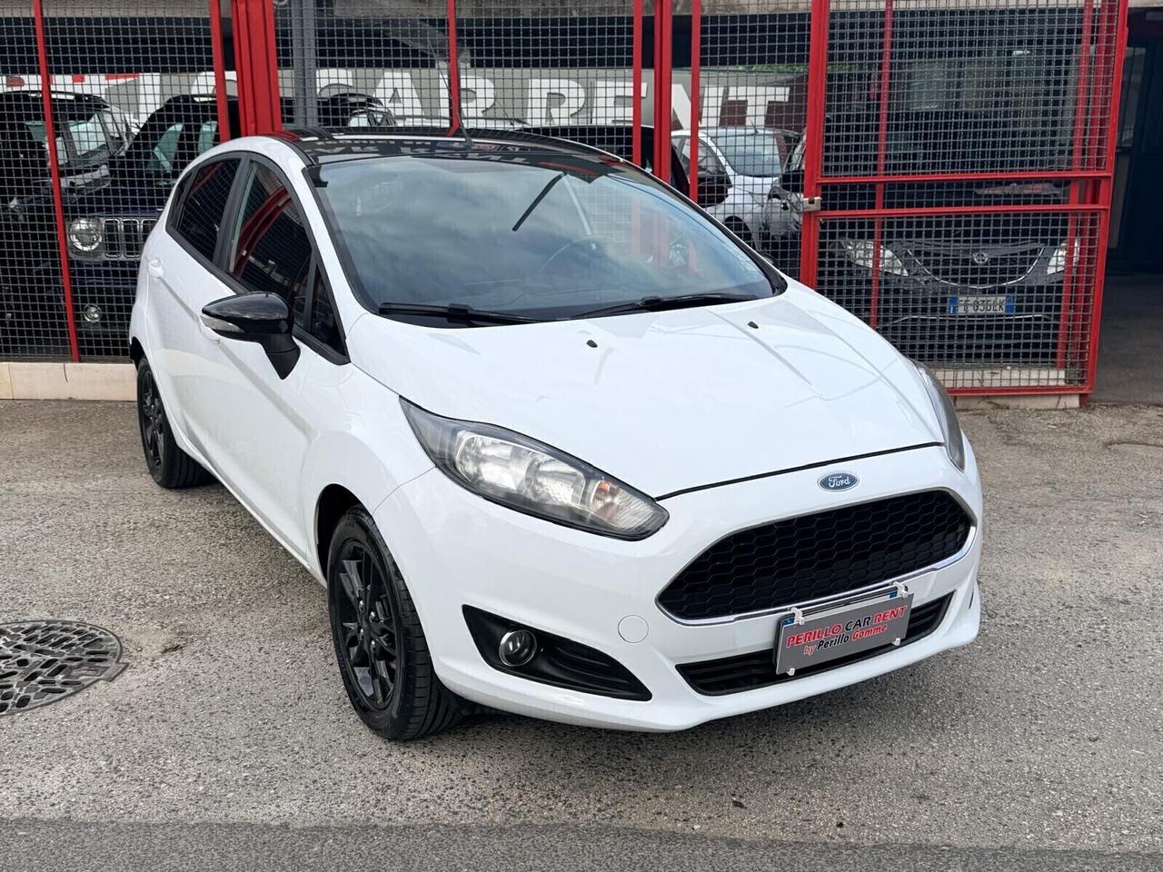 Ford Fiesta 1.0 80CV 5 porte Black & White Edition