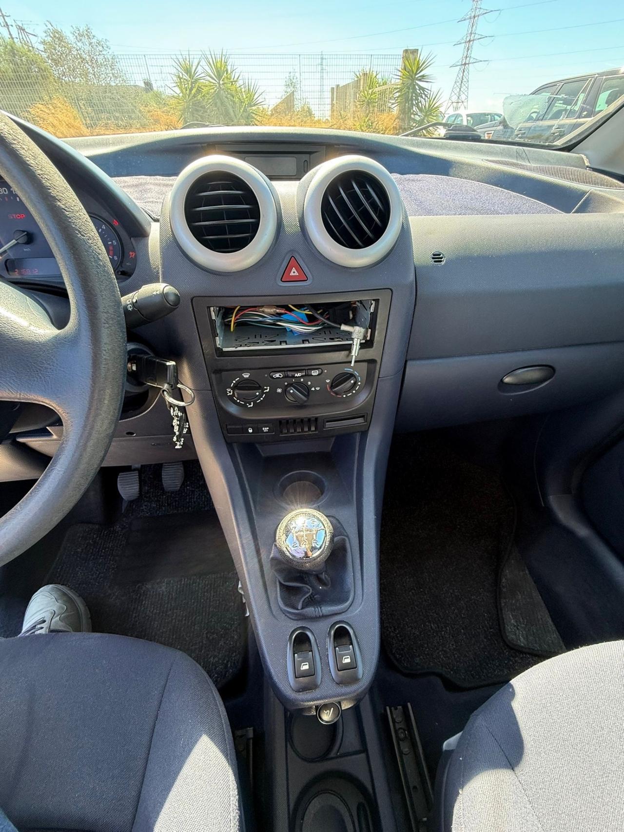 Peugeot 1007 1.4 Diesel- Neopatentati-Clima