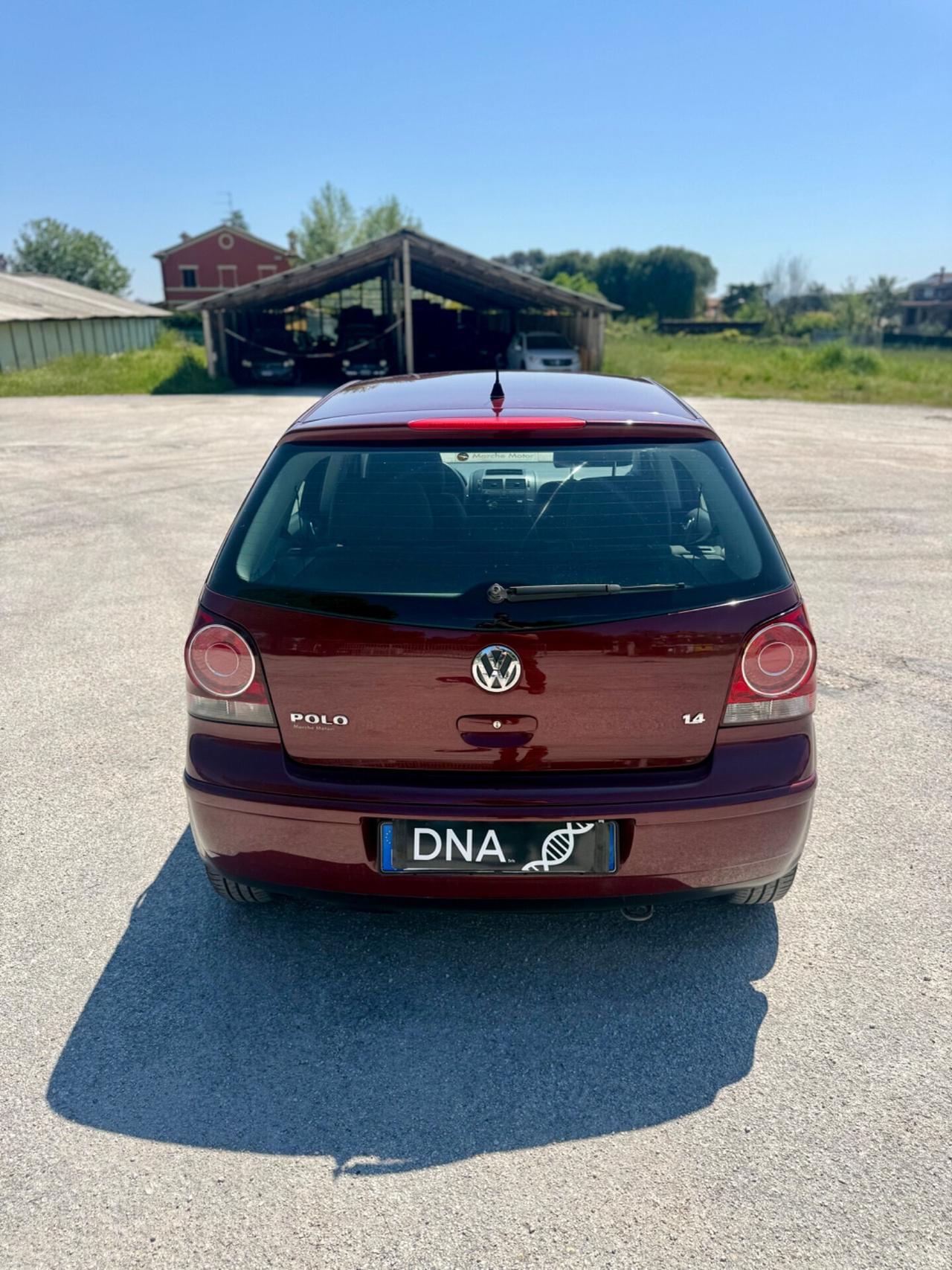 Volkswagen Polo 1.4 benzina GPL neopatentati