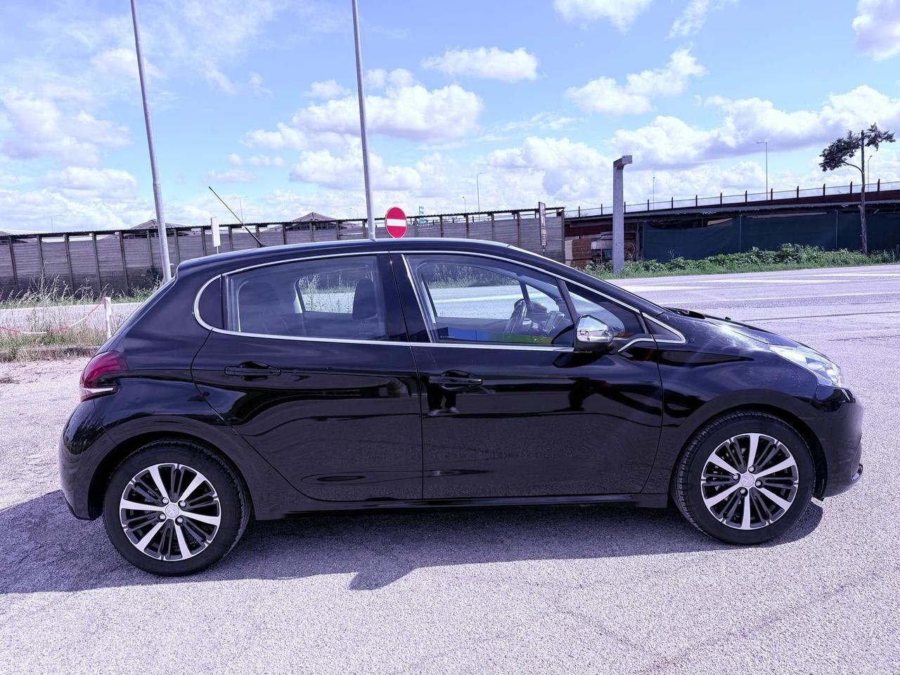Peugeot 208 PureTech 82 5p. GPL Ok neopatentati