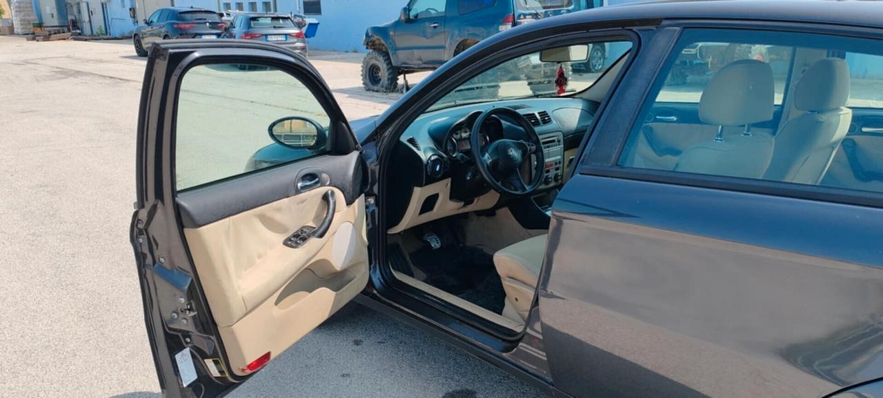 Alfa Romeo 147 1.9 JTD (120) 5 porte Collezione