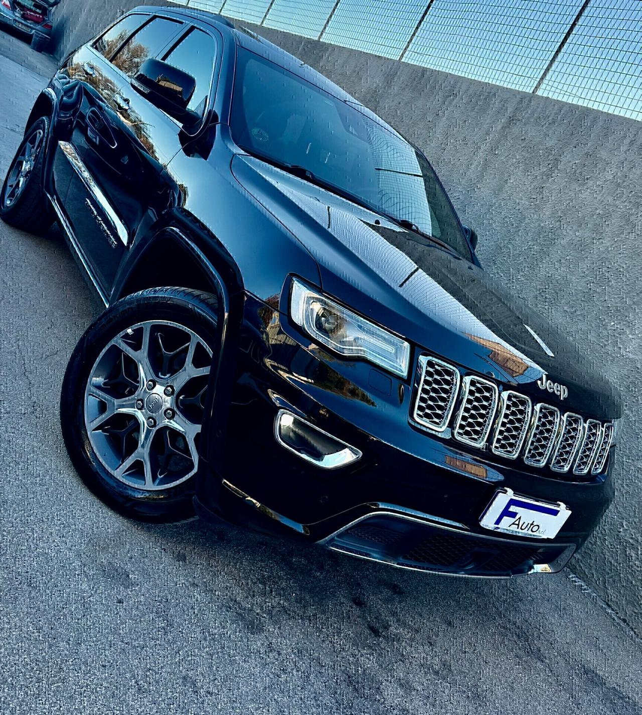 Jeep Grand Cherokee 3.0 V6 CRD 250 CV Multijet II OVERLAND