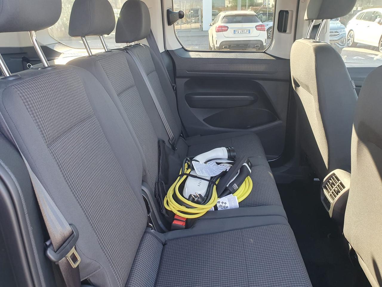 Volkswagen Caddy 1.5 phev 150cv space dsg