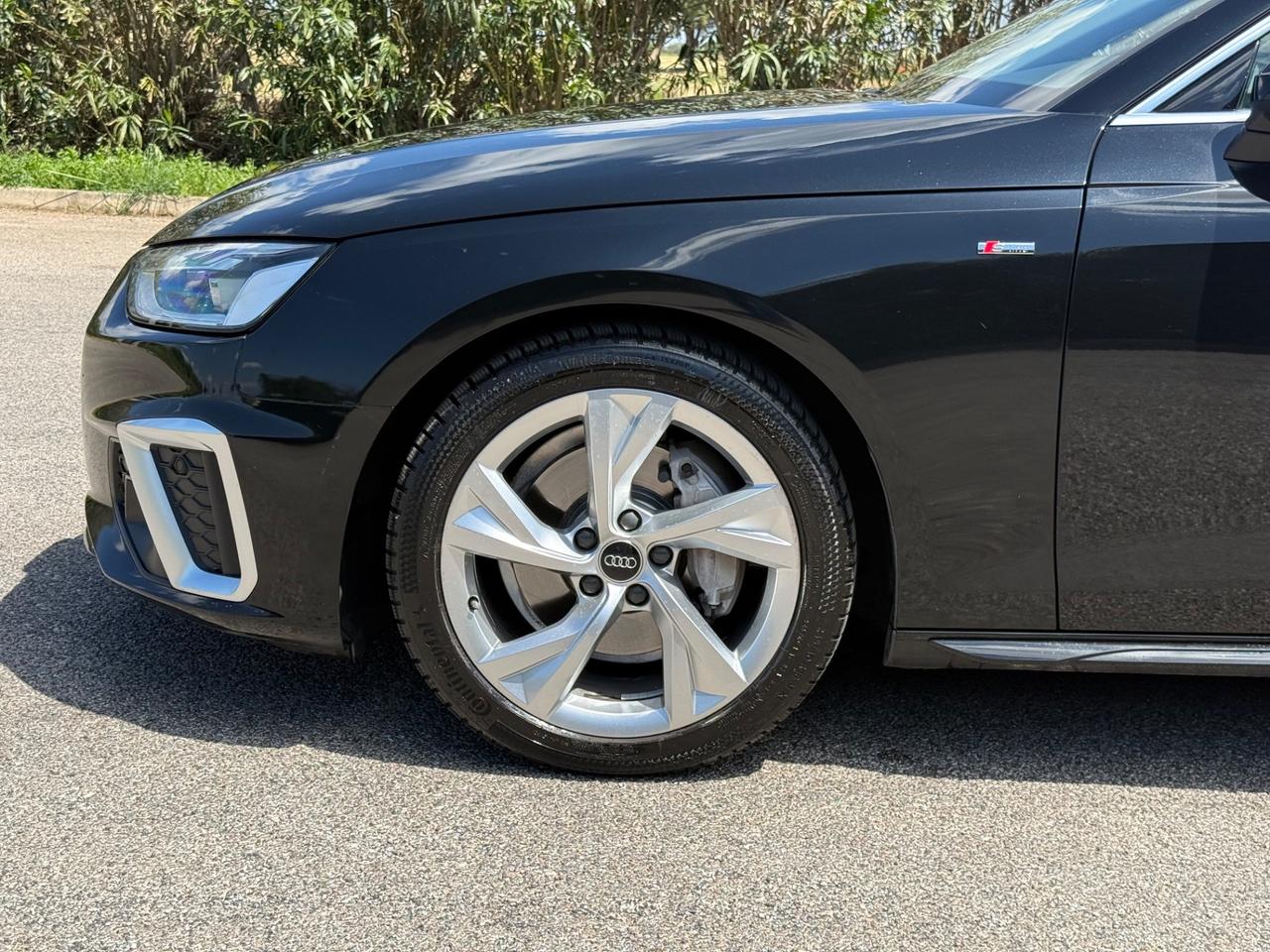 Audi A4 Avant 40 TDI S tronic line edition