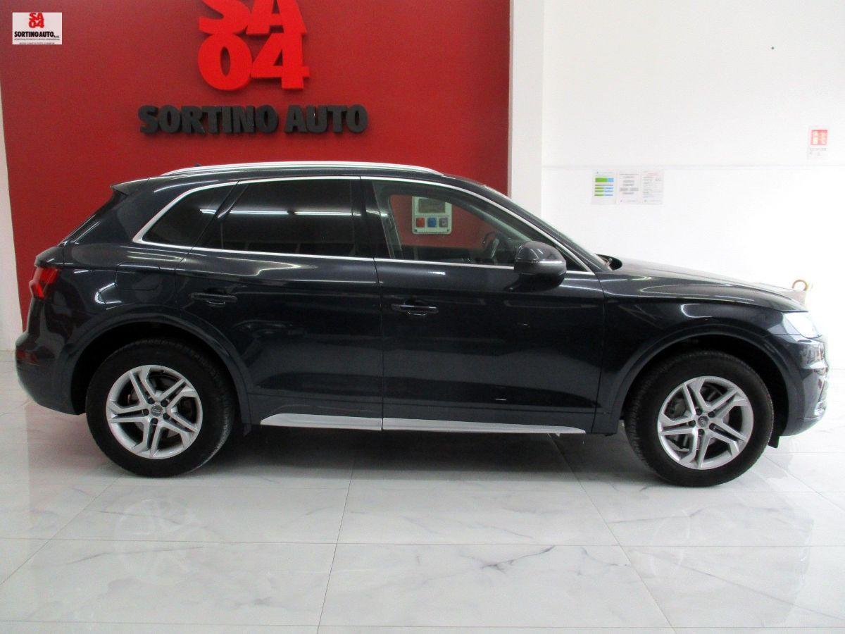 AUDI Q5 40 TDI quattro S tronic Business 2019 KM69000