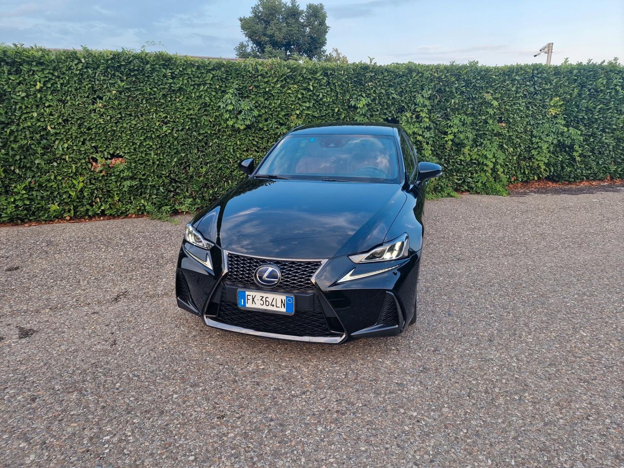 Lexus IS 300 Hybrid FSport
