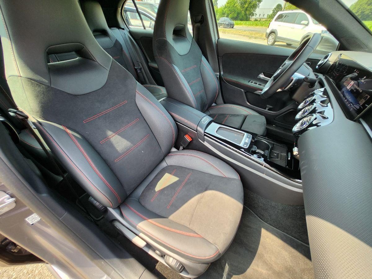 MERCEDES Classe A 180 Automatic Premium AMG MILD HYBRID