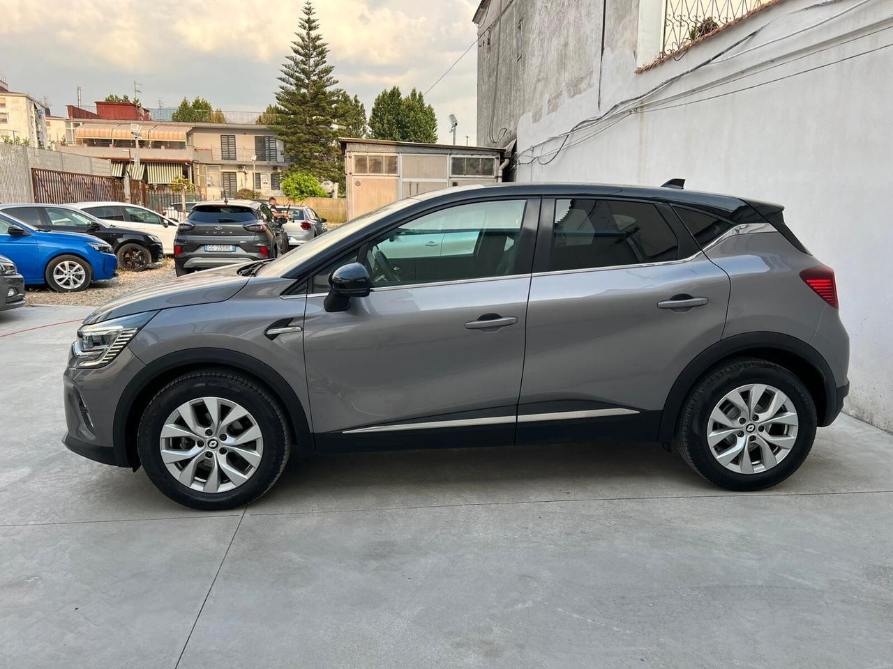 RENAULT CAPTUR 1.0 TCe 100cv GPL 2022!!! INTENS!!