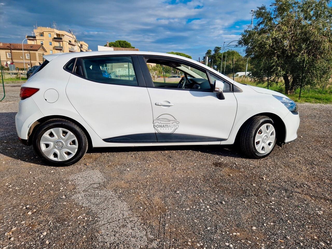 Renault Clio NEOPATENTATI