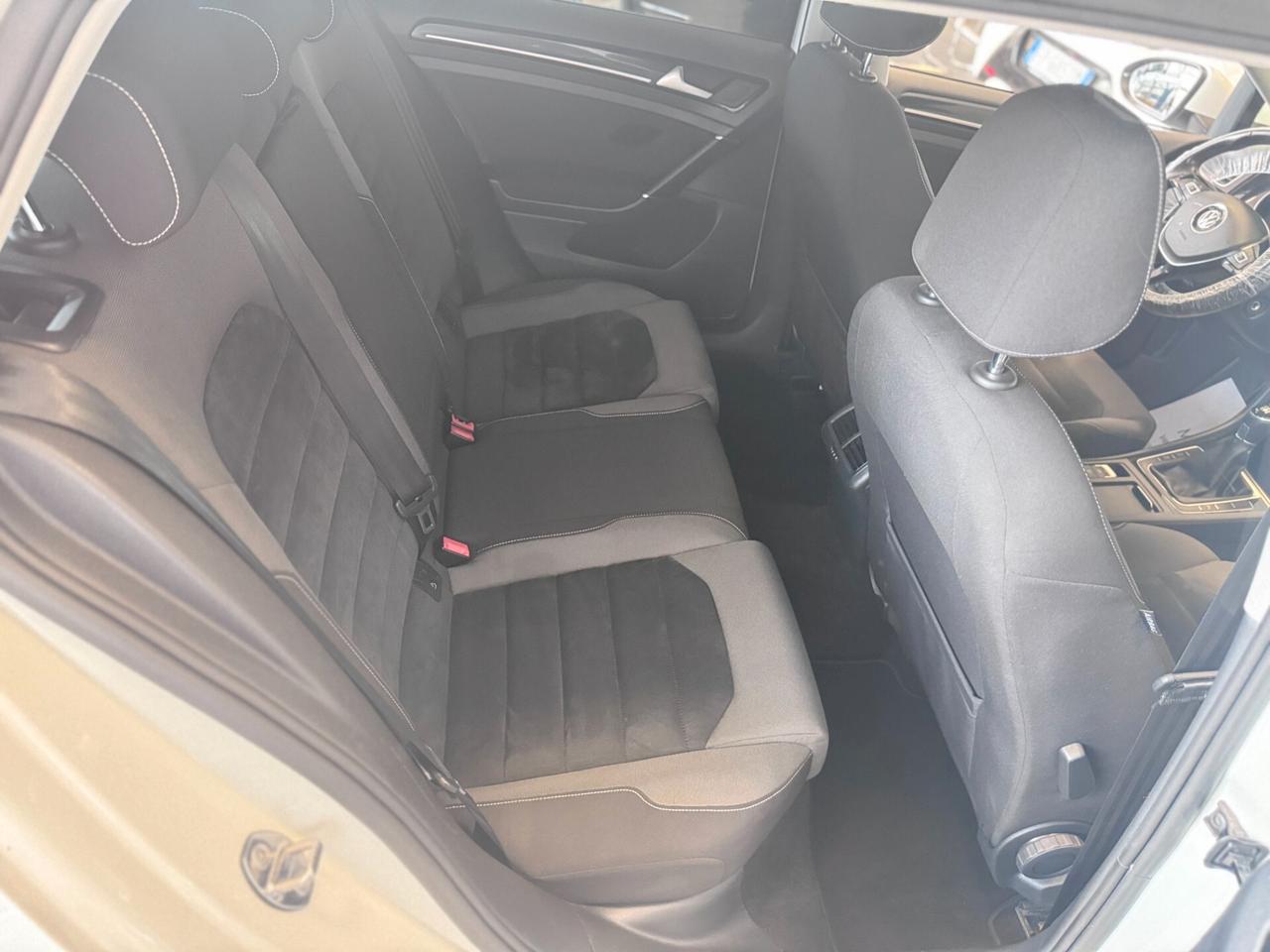 Volkswagen Golf 2.0 TDI 5p. 4MOTION Highline BlueMotion Technology