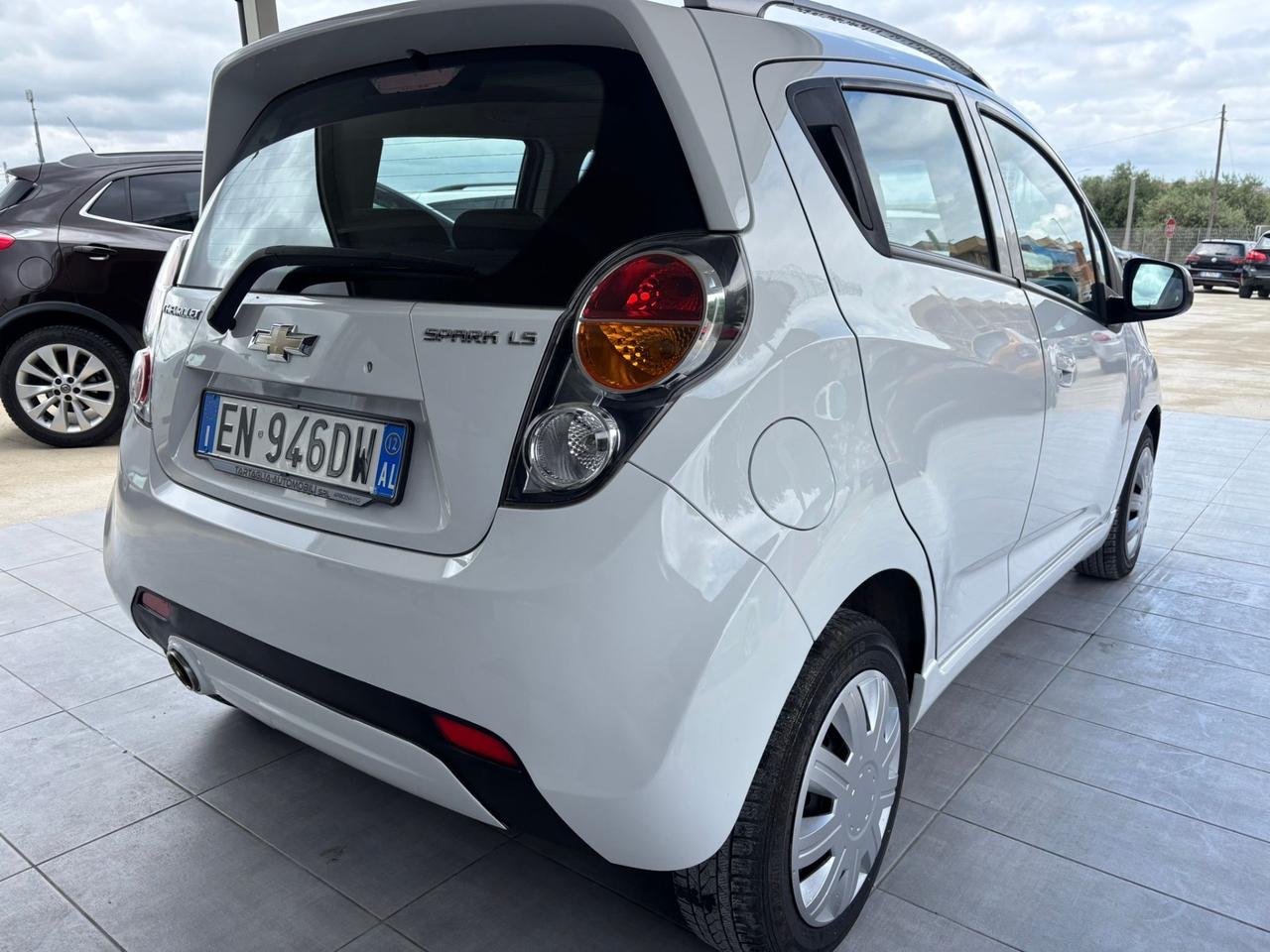 Chevrolet Spark 1.0 GPL Eco Logic Pink Lady Special Edition