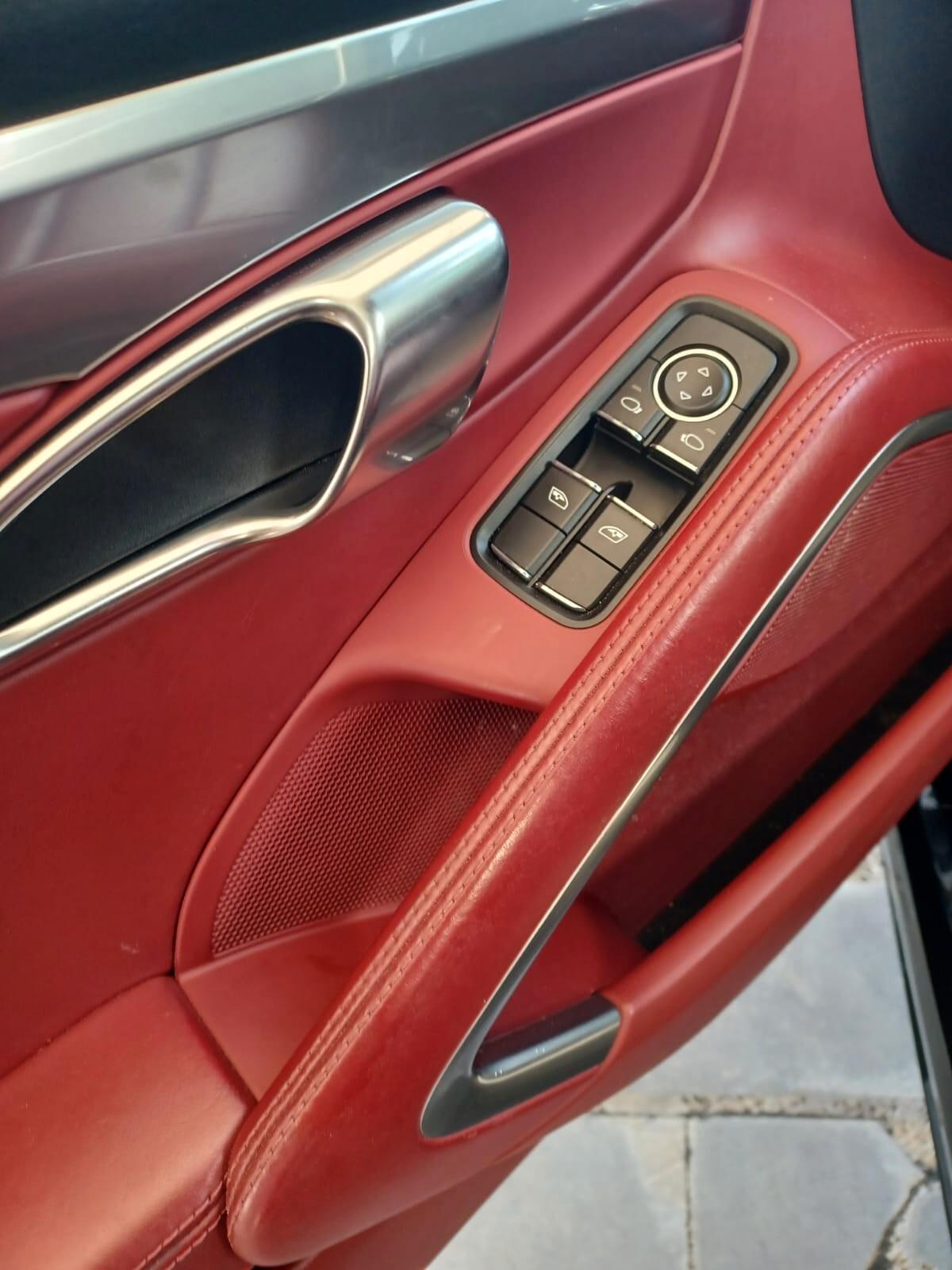 Porsche 718 Spyder 718 Cayman 2.0
