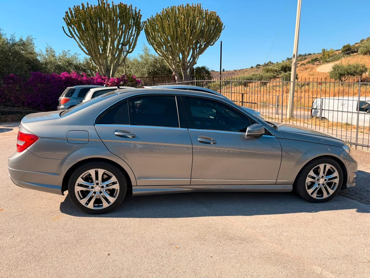 Mercedes-benz C 220 CDI BlueEFFICIENCY Avantgarde