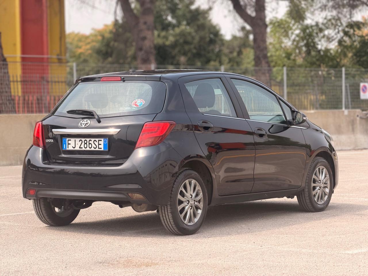 Toyota Yaris 1.0 5 porte Lounge