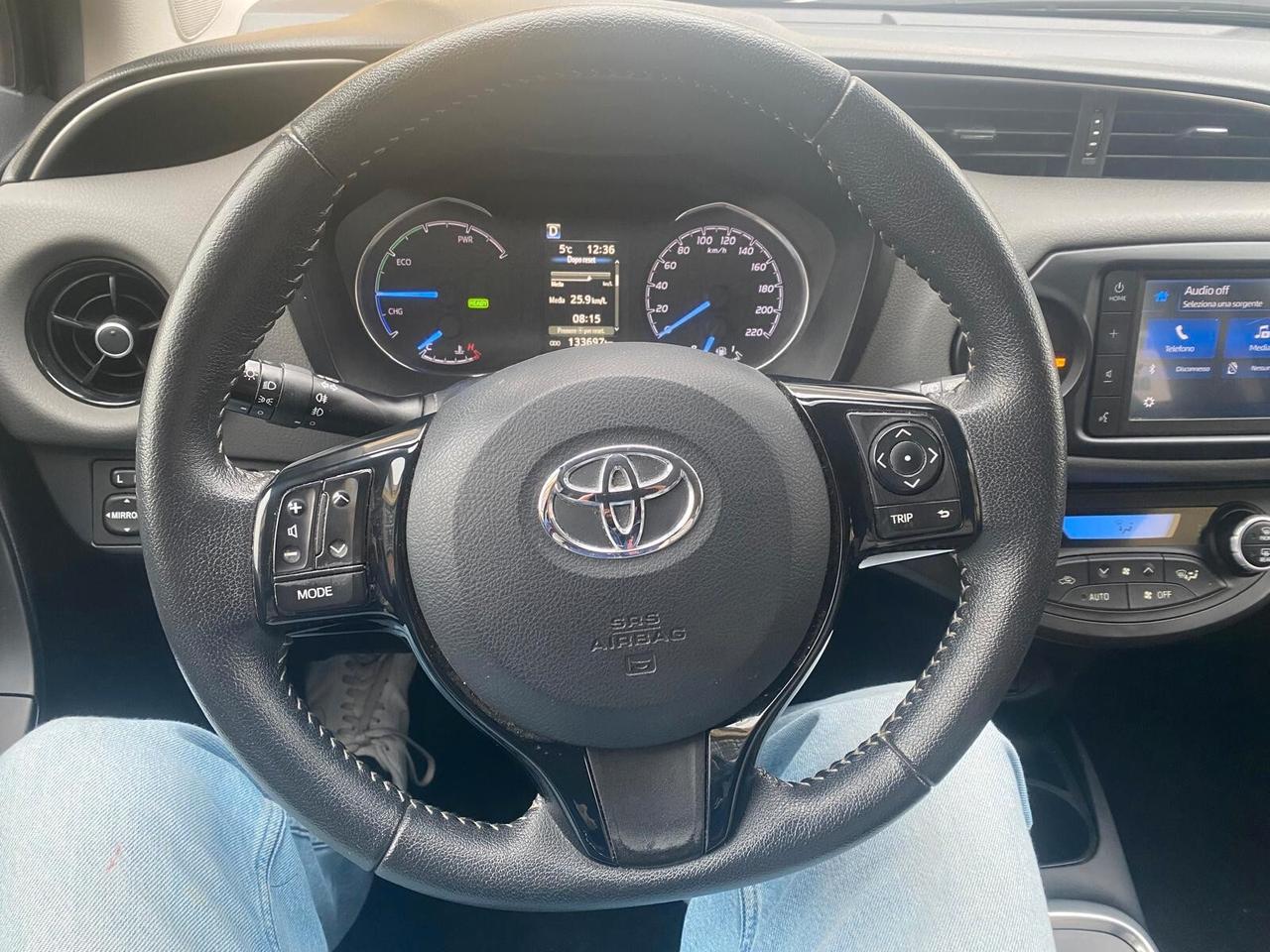 Toyota Yaris 1.5 Hybrid Active Plus CAMBIO AUTOM. - OK NEOP - GARANZIA 12 MESI