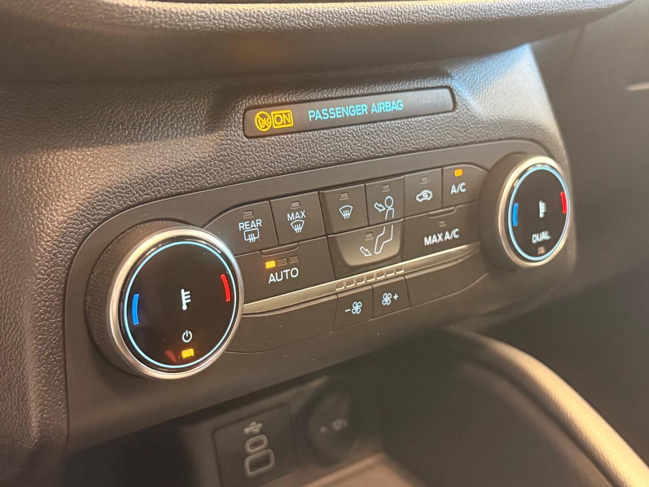 Ford Kuga 2.5 full hybrid ST-Line 190cv TETTO