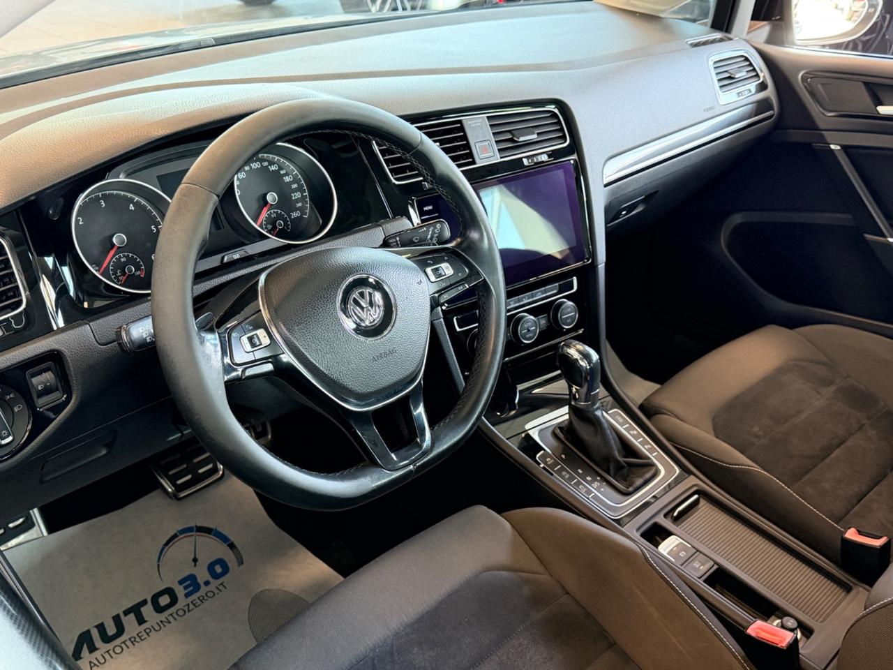 Volkswagen Golf Variant Business 1.6 TDI 110 CV DSG Highline BMT