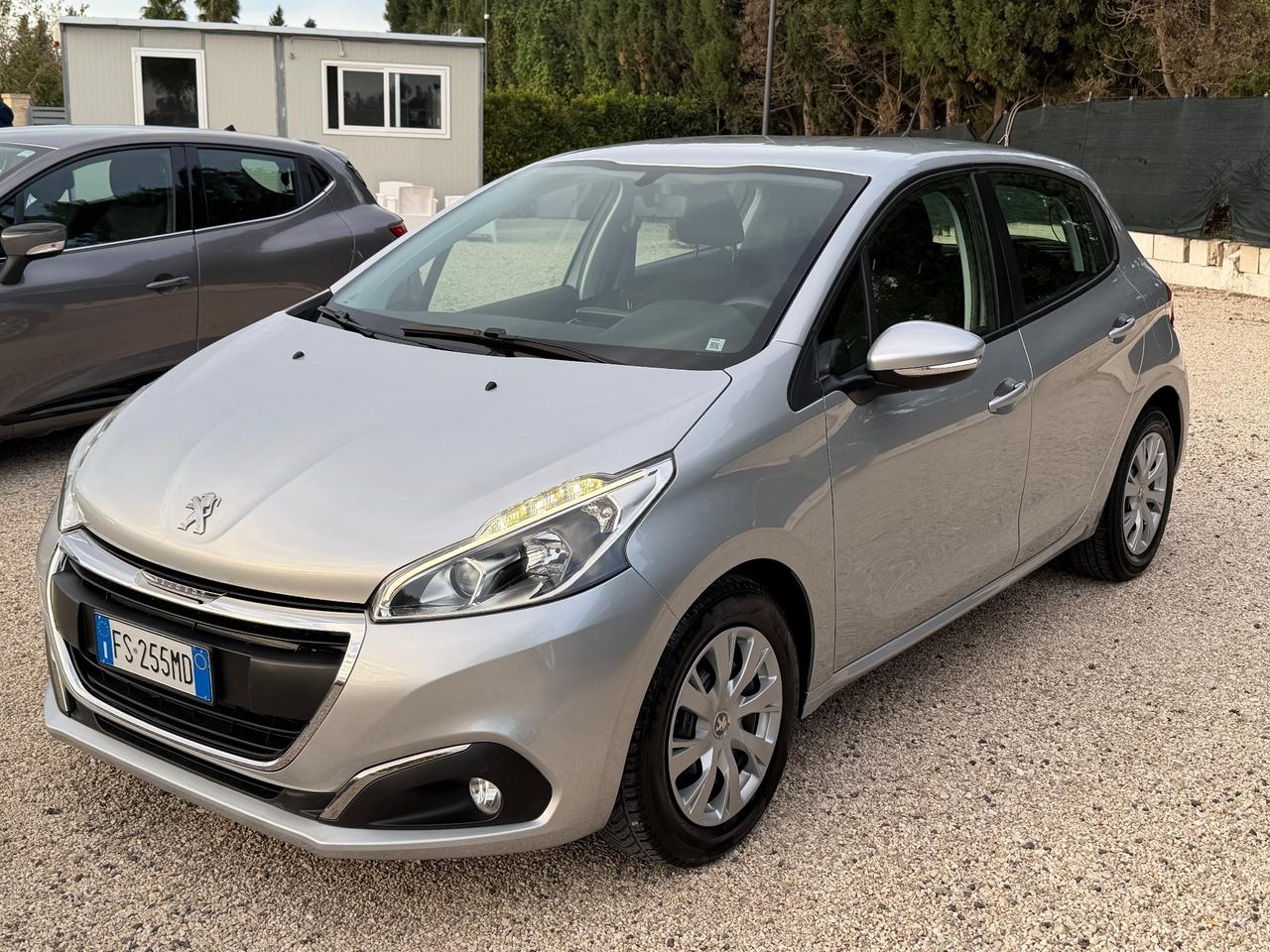 Peugeot 208 BlueHDi 75 5 porte Allure