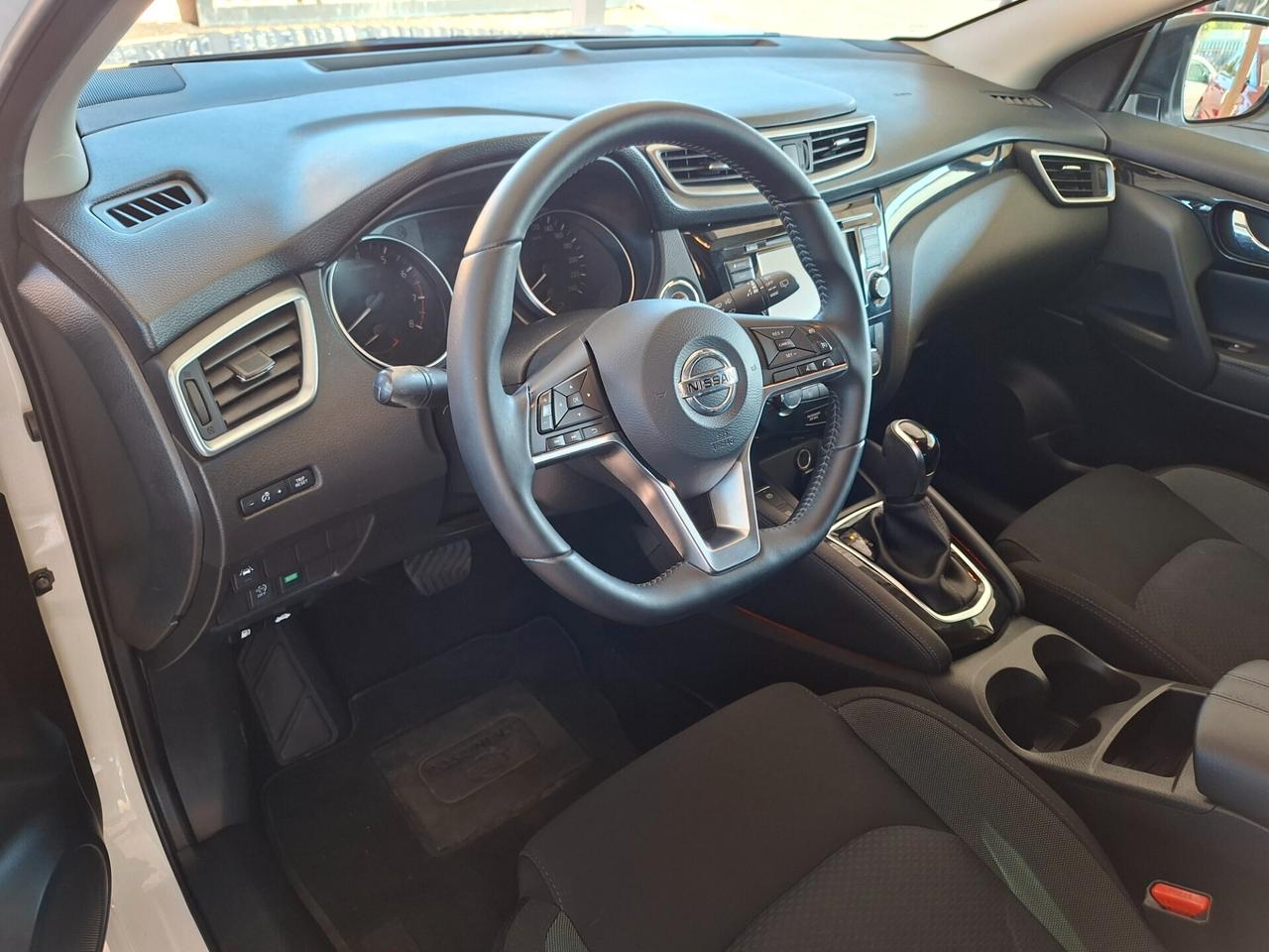 Nissan Qashqai 1.3 DIG-T DCT N-Connecta*NAVI*AUTO*TETTO*CAMERA**